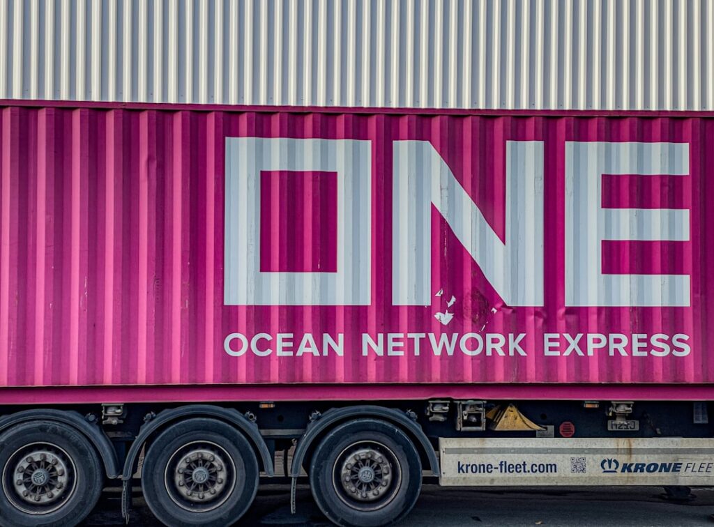Truck Lettering